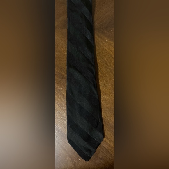 Men’s George Black Silk Tie - Picture 4 of 7